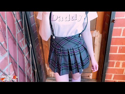 ❤️ Schoolgirl sûget har lul djip en neukt ynstee fan klassen. Porno op fy.space-assistant.ru ️❤